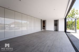 Annexe - click for photo gallery